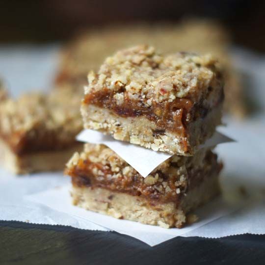 Fiber & Omega-3 Rich: Delicious Raw Vegan Paleo Date Squares